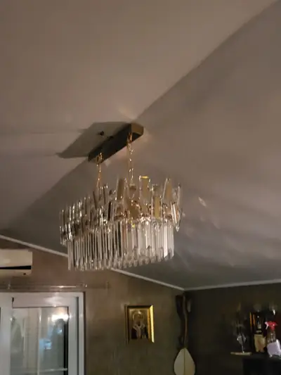 Montaža kristalnog lustera – električar Podgorica