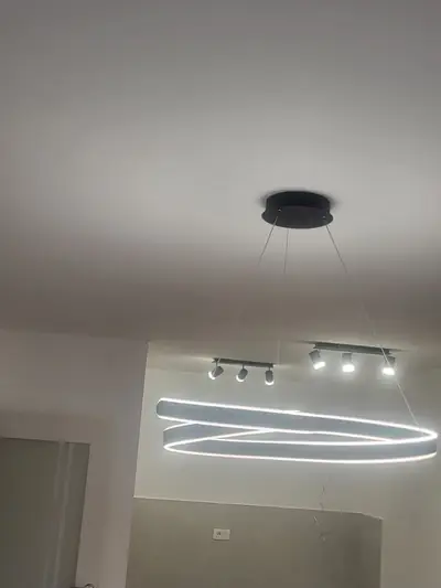 Montaža LED lustera – električar Podgorica
